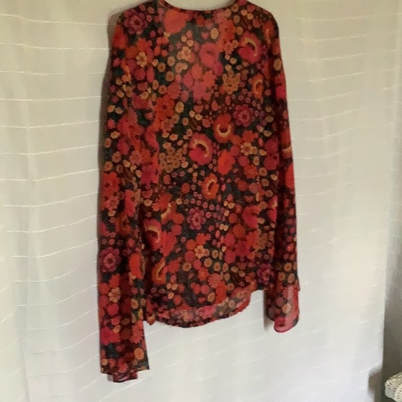 7th Avenue New York & Company blouse Size Small - Picture 6 of 8